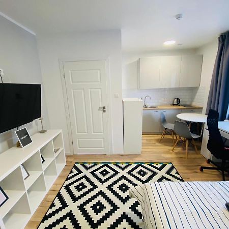 Апартаменты Bezagenta Mozart5 Studio Easy Access To City Wifi Варшава Экстерьер фото